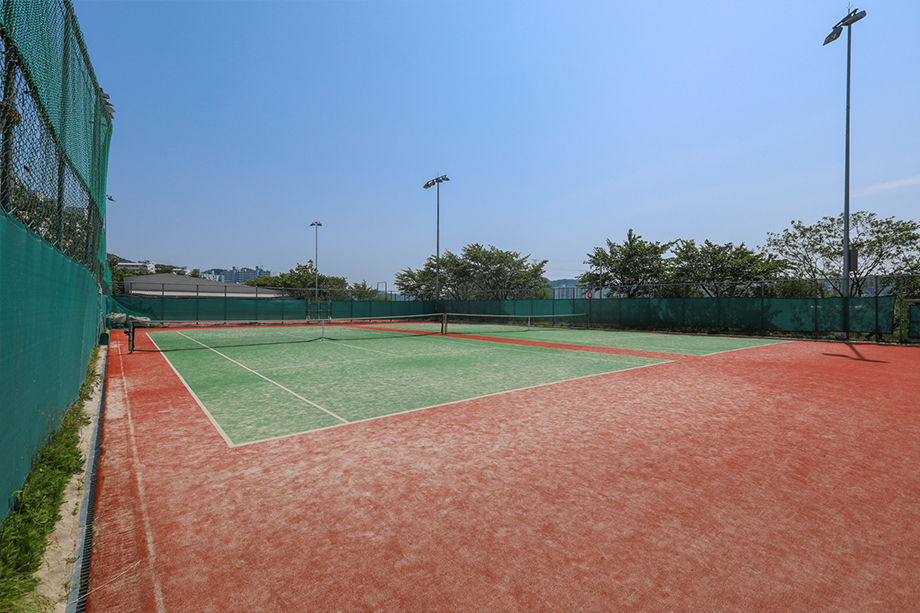Jeongnim Tennis Court