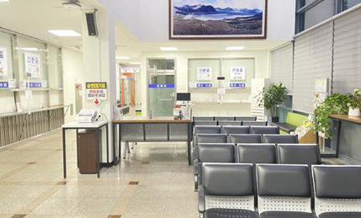 보건소 1층 로비 이미지