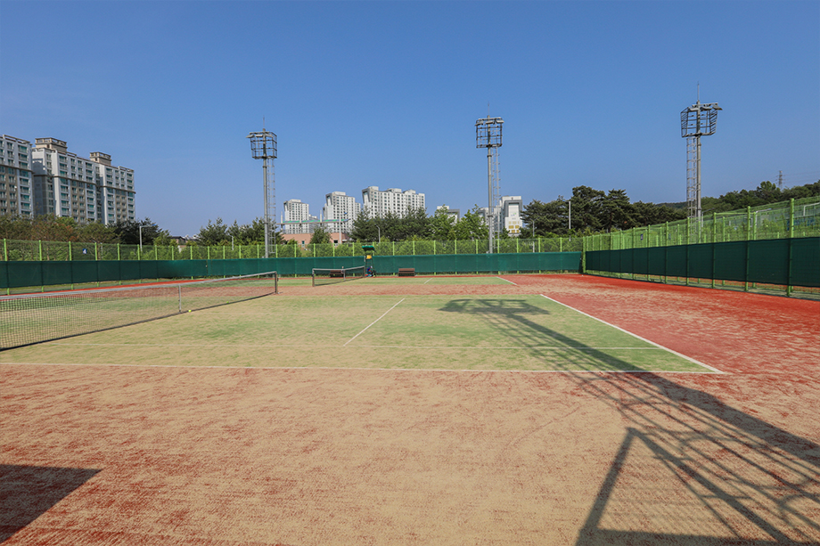 関雎テニスコート