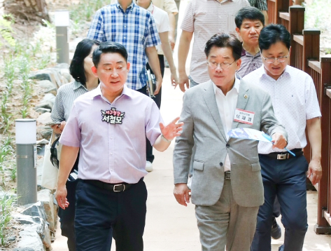 지금은 출장중입니다02